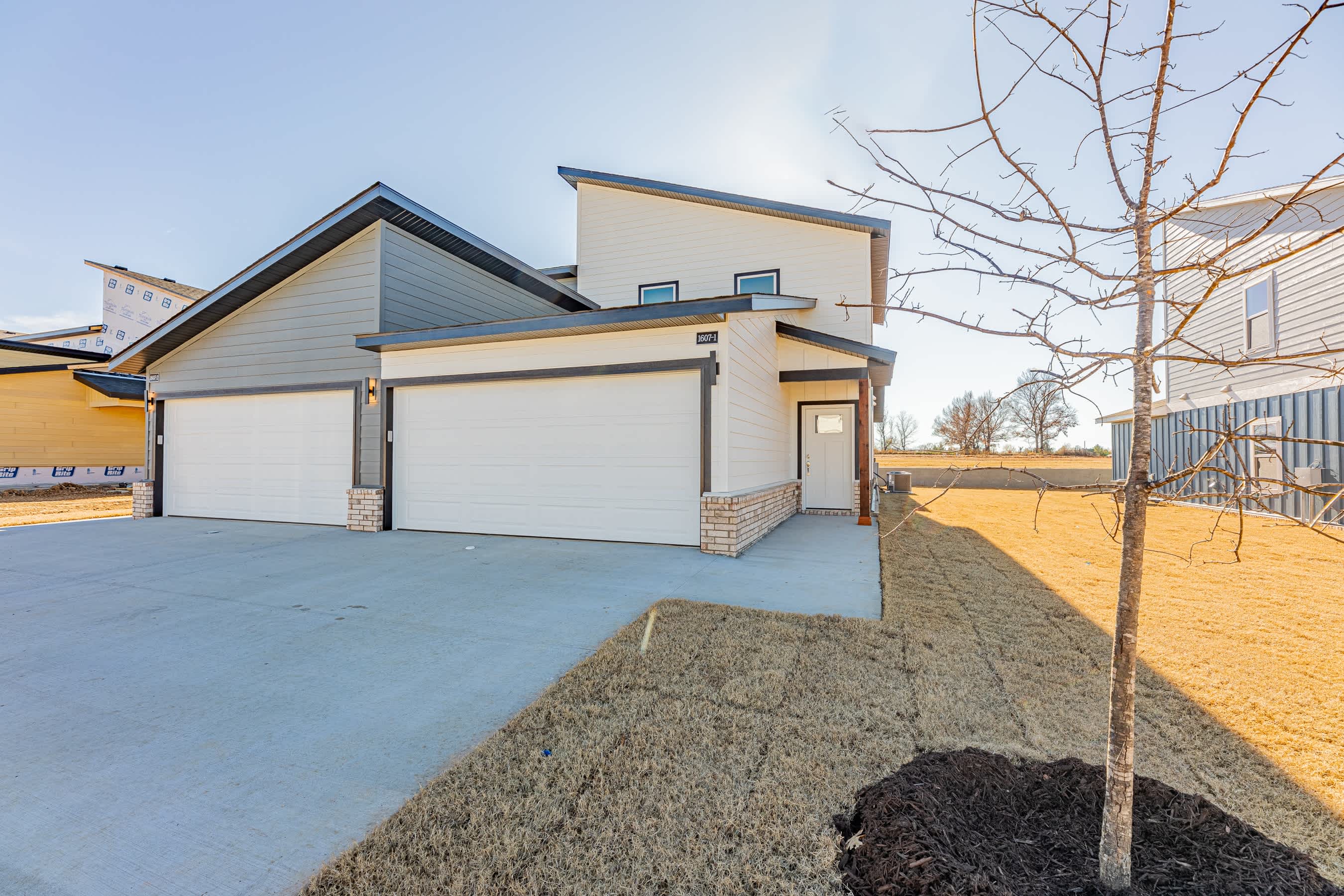1603 SW Casuarina Dr – photo 5