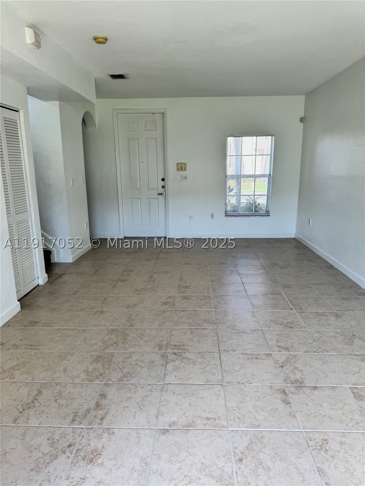 4100 NE 24 Drive – photo 2