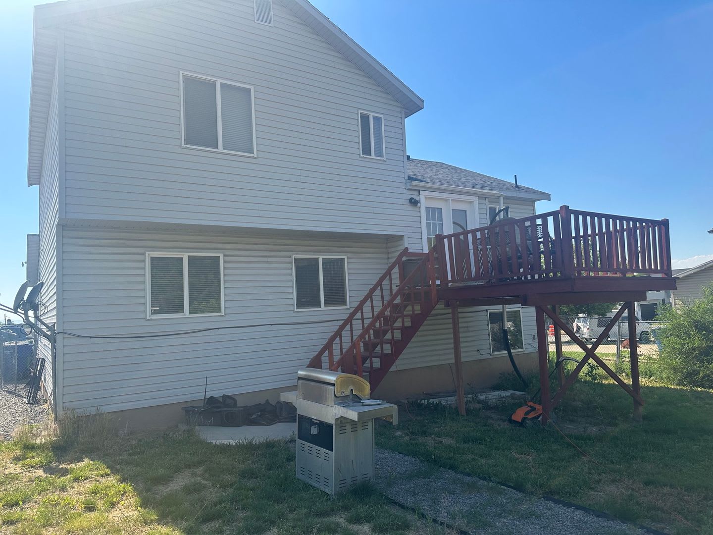 Great Tri-level home mountian views – photo 3