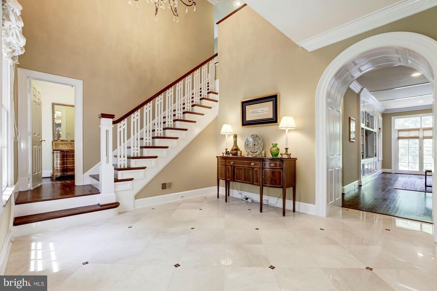 9909 AVENEL FARM DR – photo 3