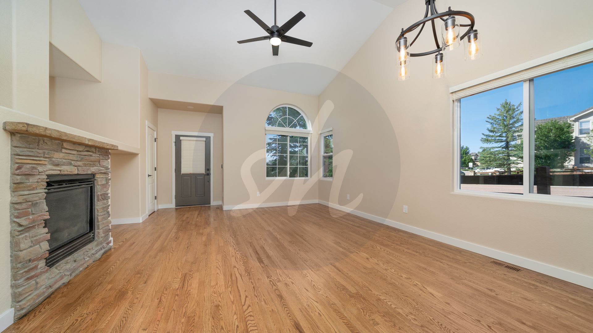 Fully Remodeled Main Level Living with 3 Car Garage in Meridian Ranch – photo 3