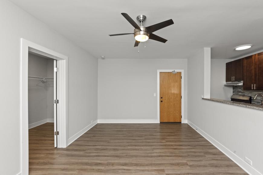 447 Roger Williams Ave – photo 3