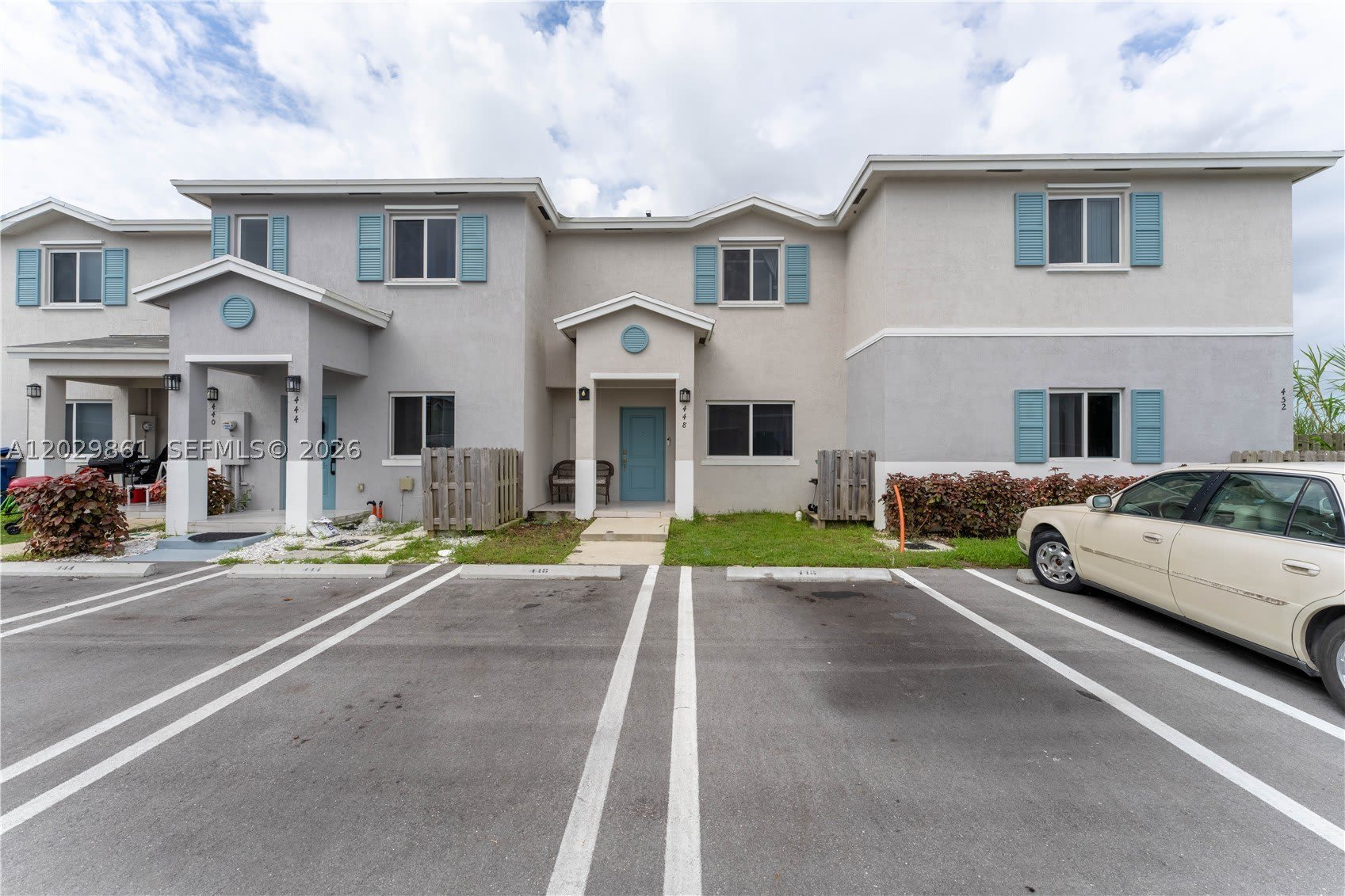 448 NW 12th Pl – photo 3