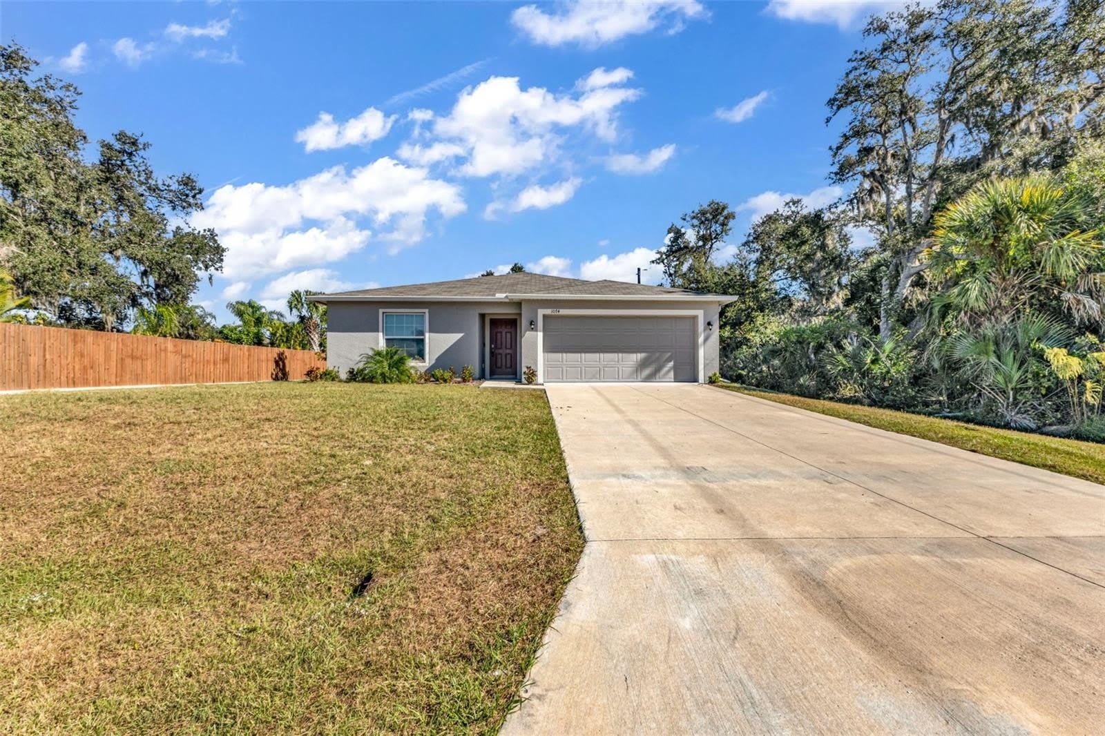1074 MARCUS Street – photo 2
