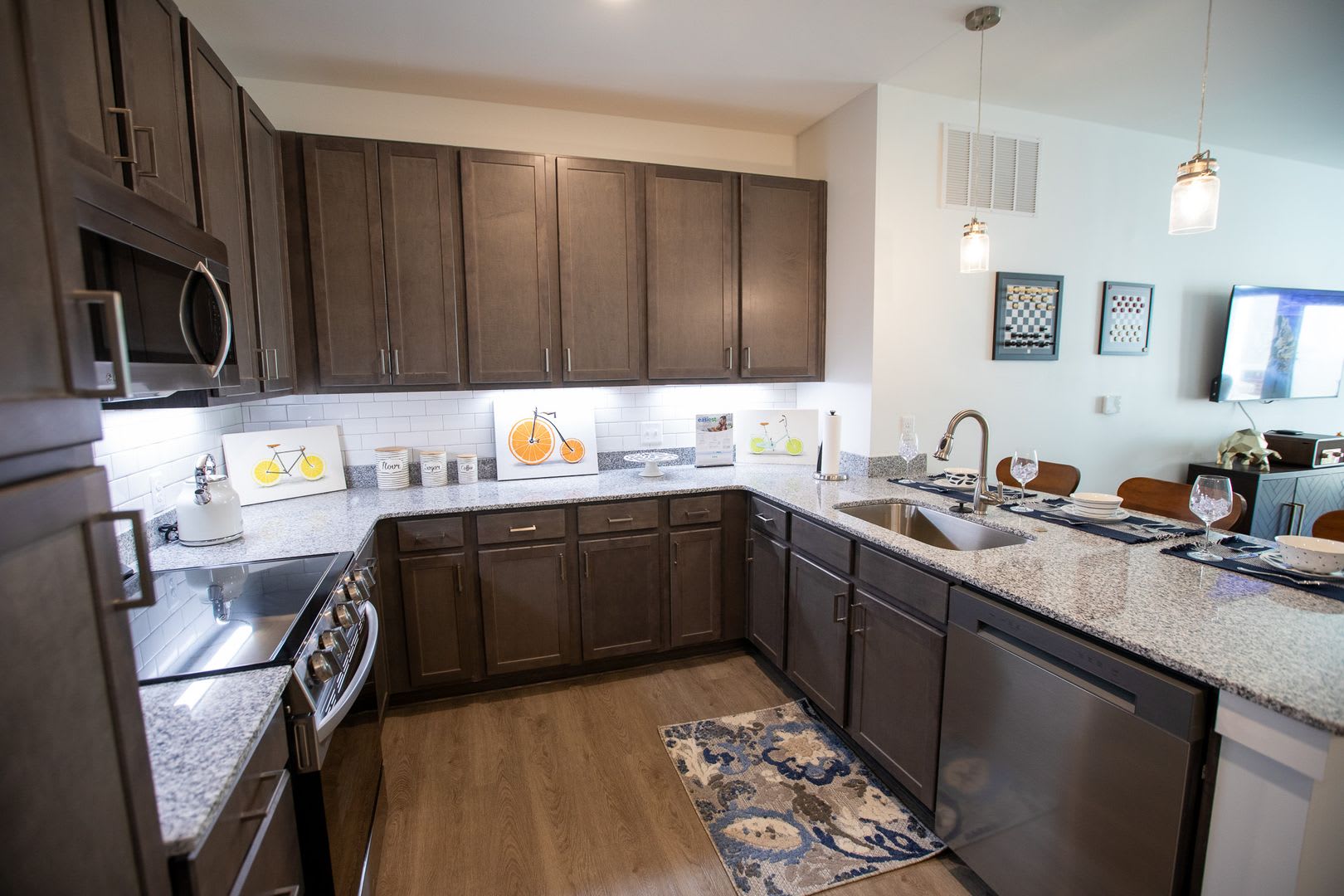 Hunter S Mill Apartments – photo 5
