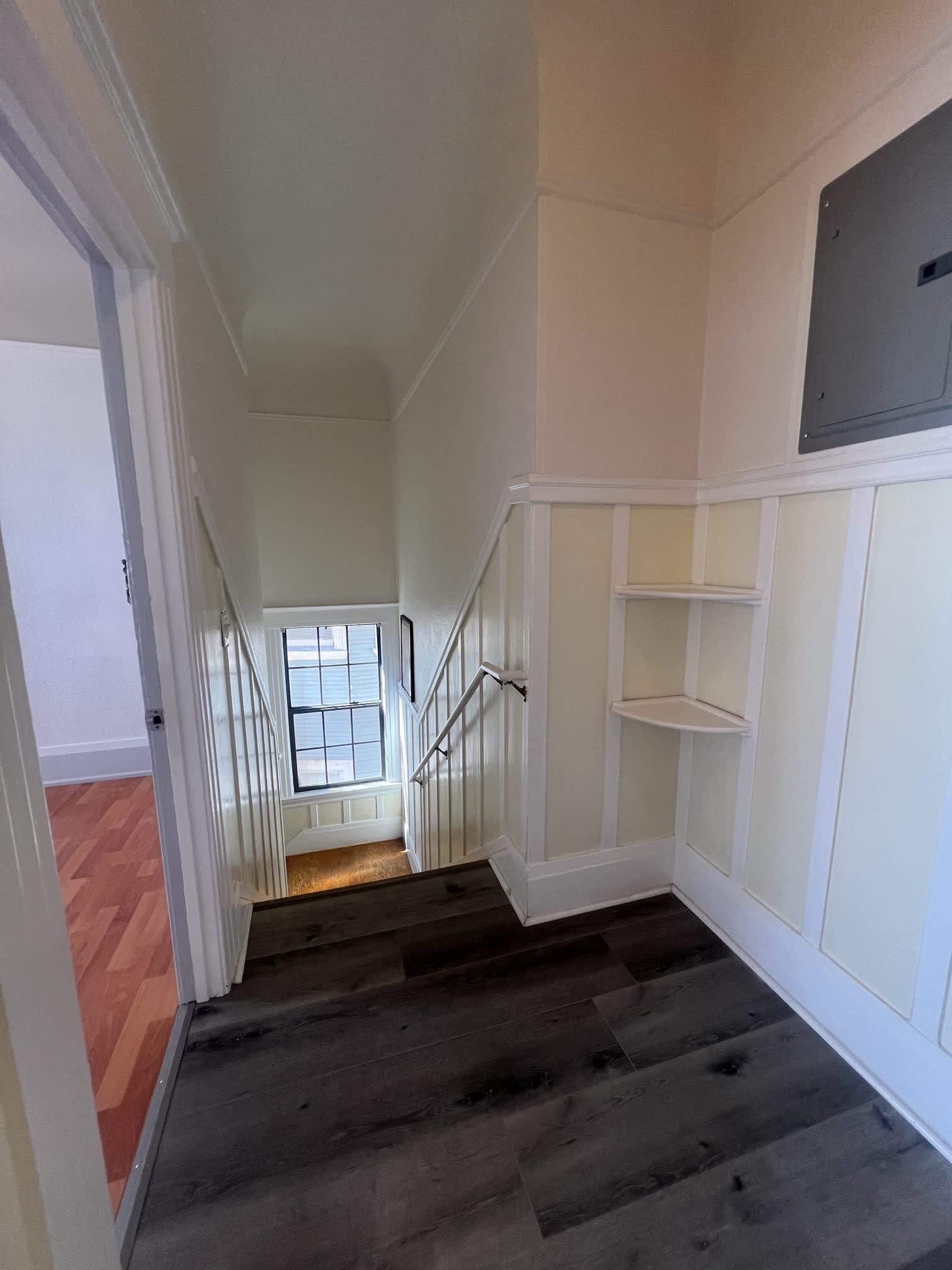 324 International Boulevard – photo 2