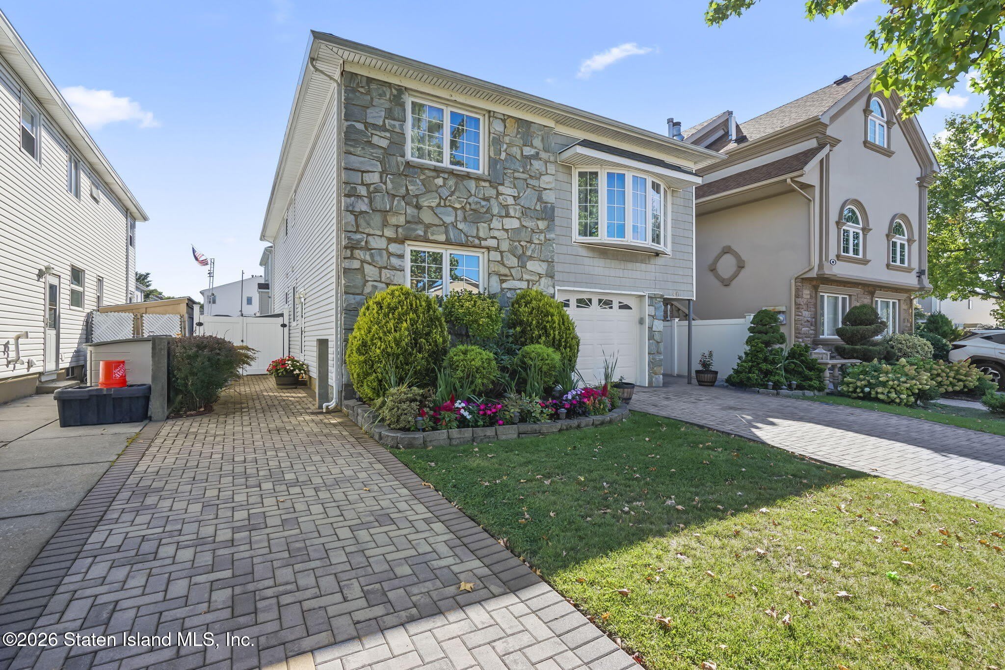 40 Devens Street – photo 4
