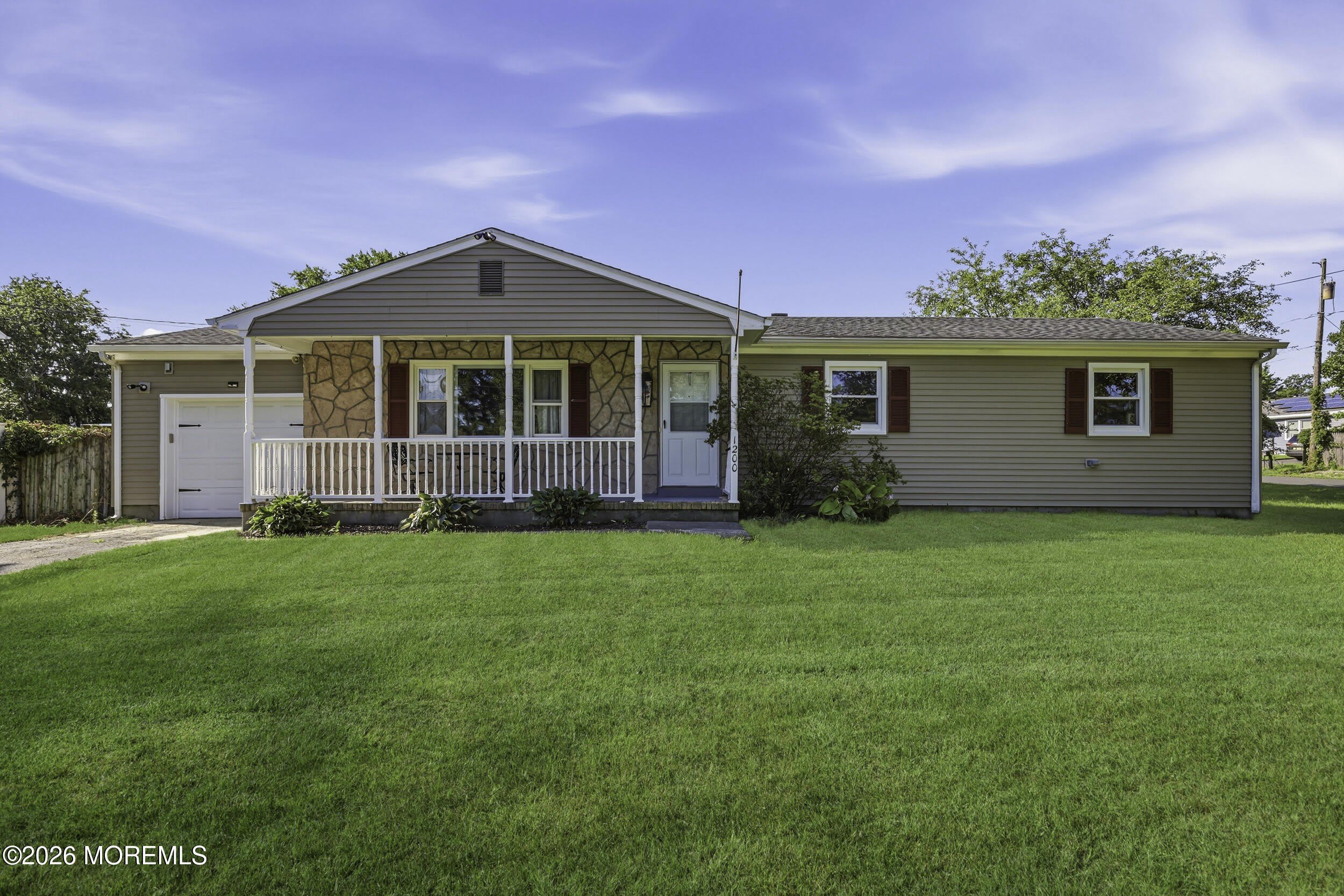 1200 Lawrence Avenue – photo 3