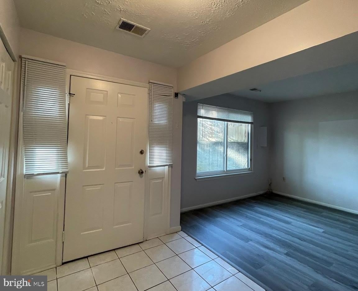 7233 MILL CREEK CT – photo 4