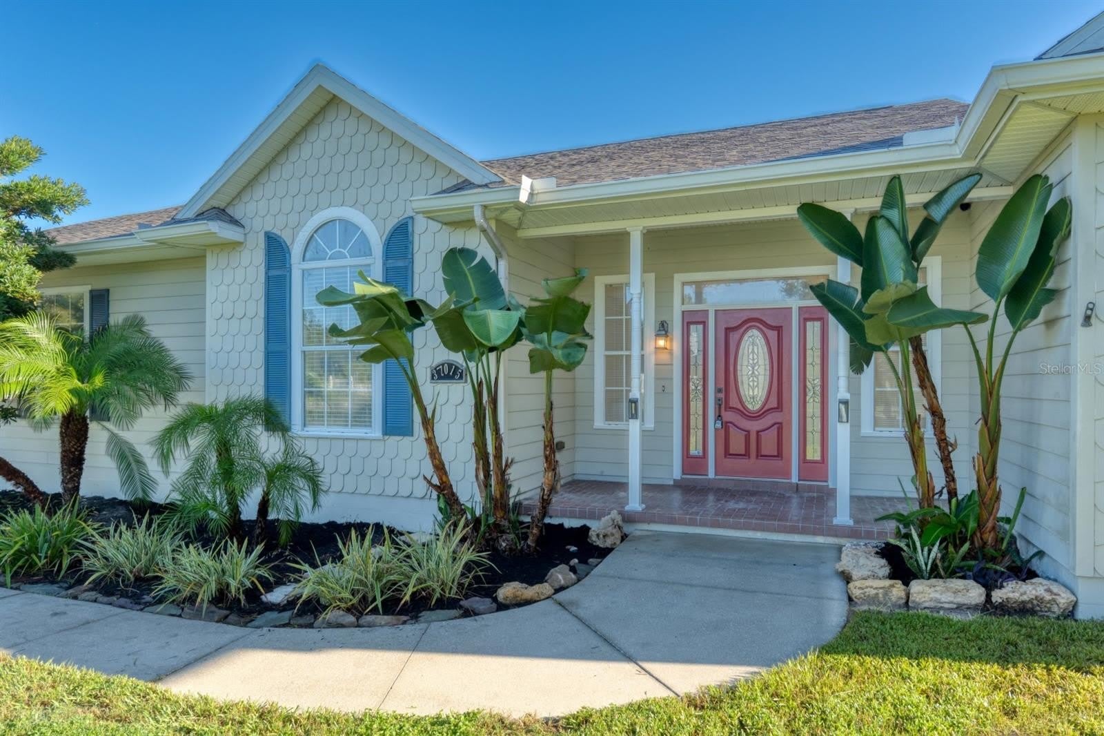 37015 WALDO Drive – photo 1