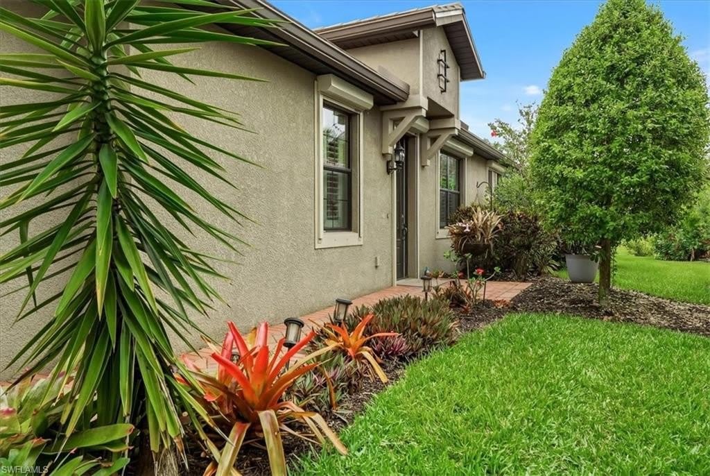 5769 Mayflower Way – photo 4