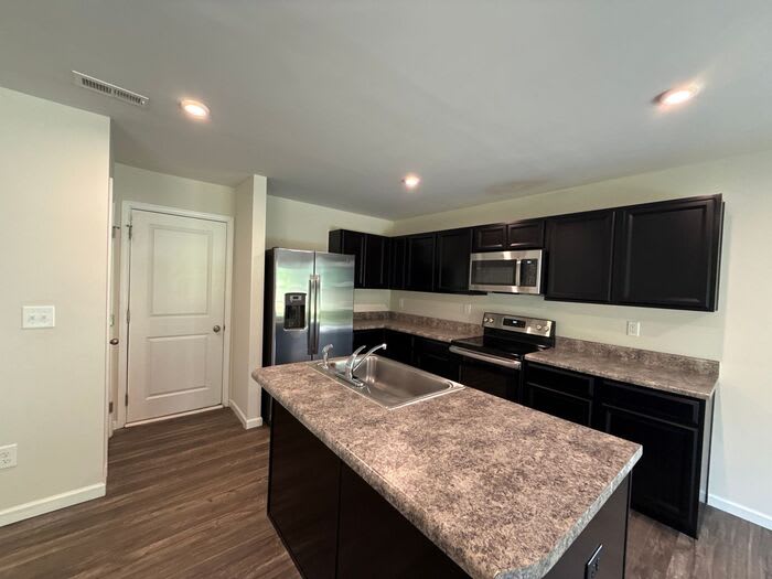 4208 Bowline Drive – photo 5