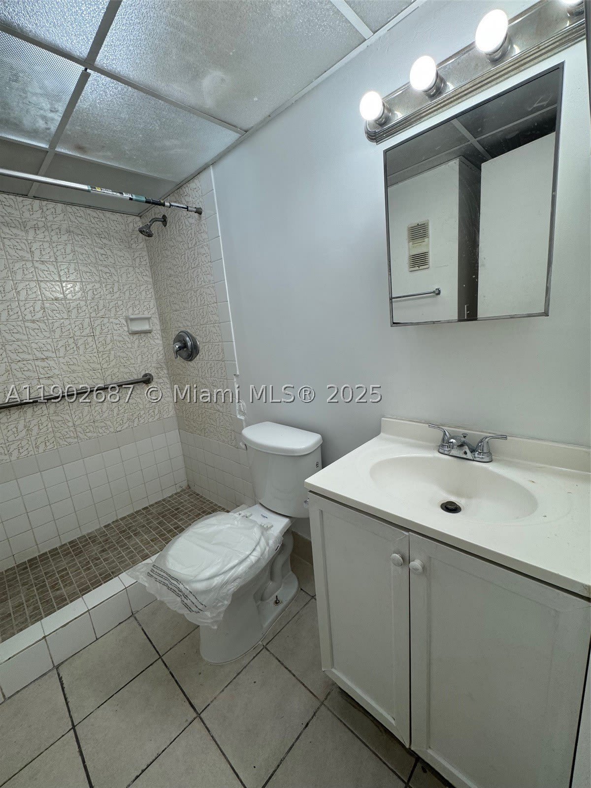 1503 NW 207th St – photo 4