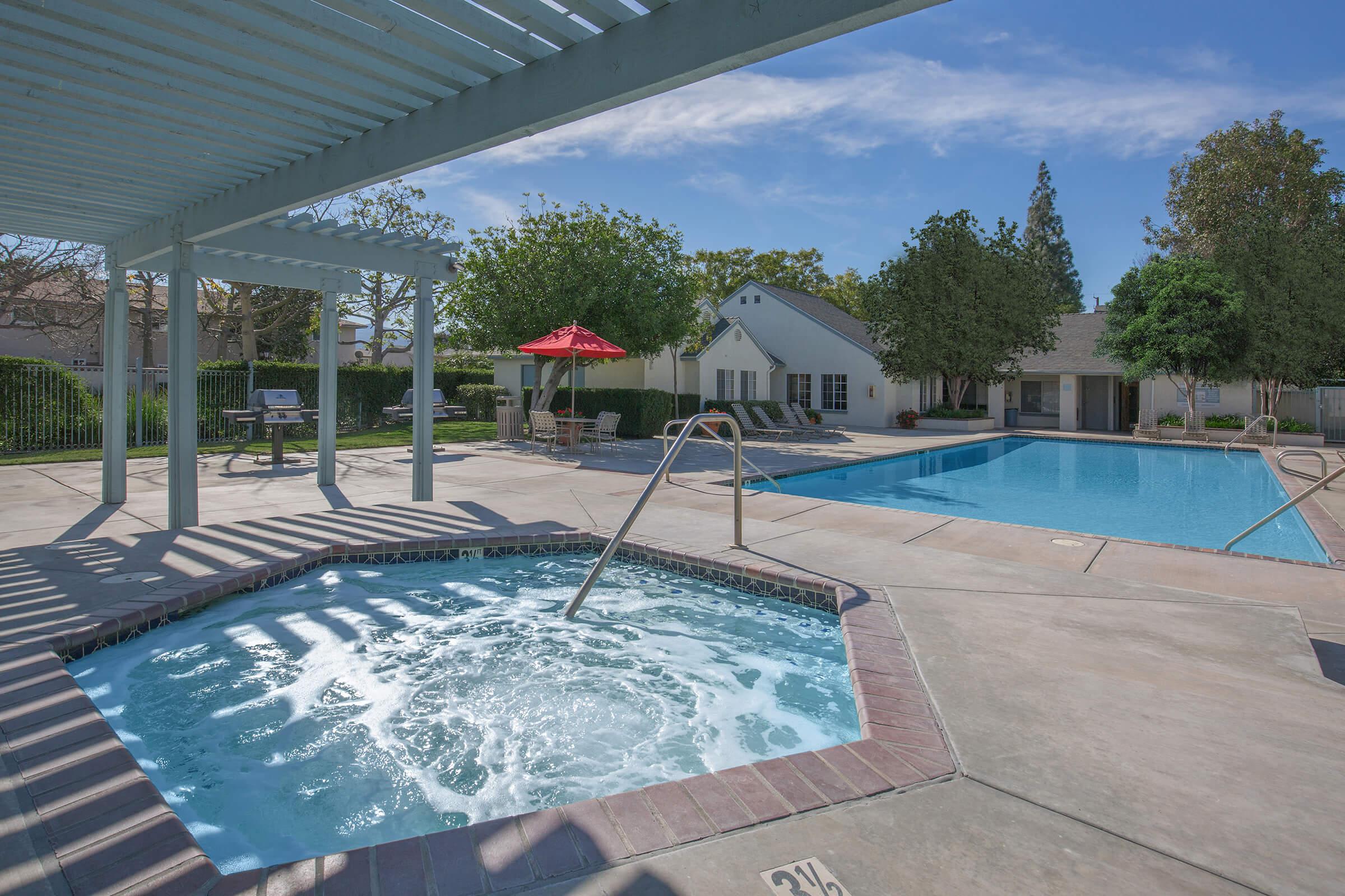 River Ridge Apartment Homes – photo 3