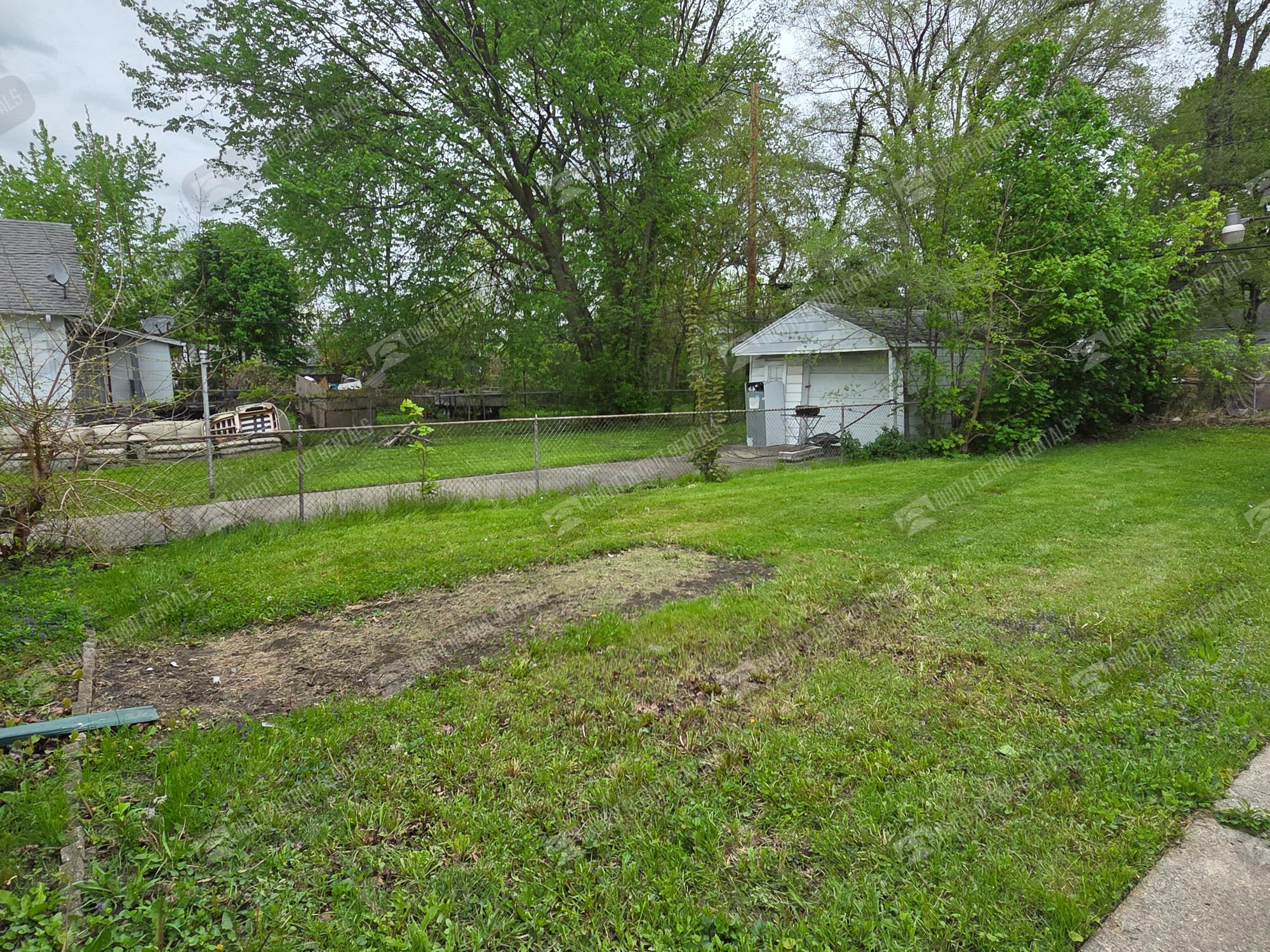 6444 Westwood St – photo 3