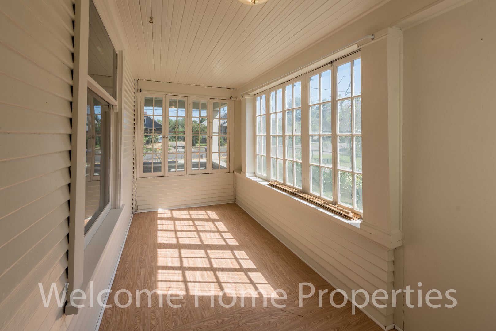 Classic 2 Bedroom Home with Tall Ceilings – photo 4