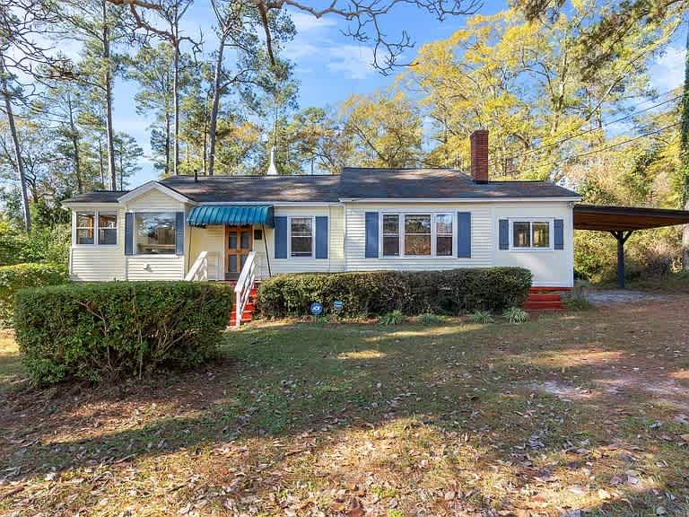 2347 Byrnes Drive – photo 1
