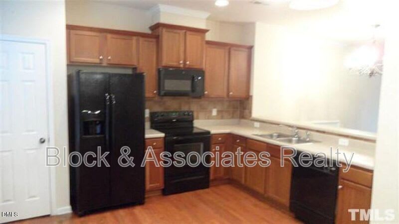 132 Linden Park Lane – photo 2