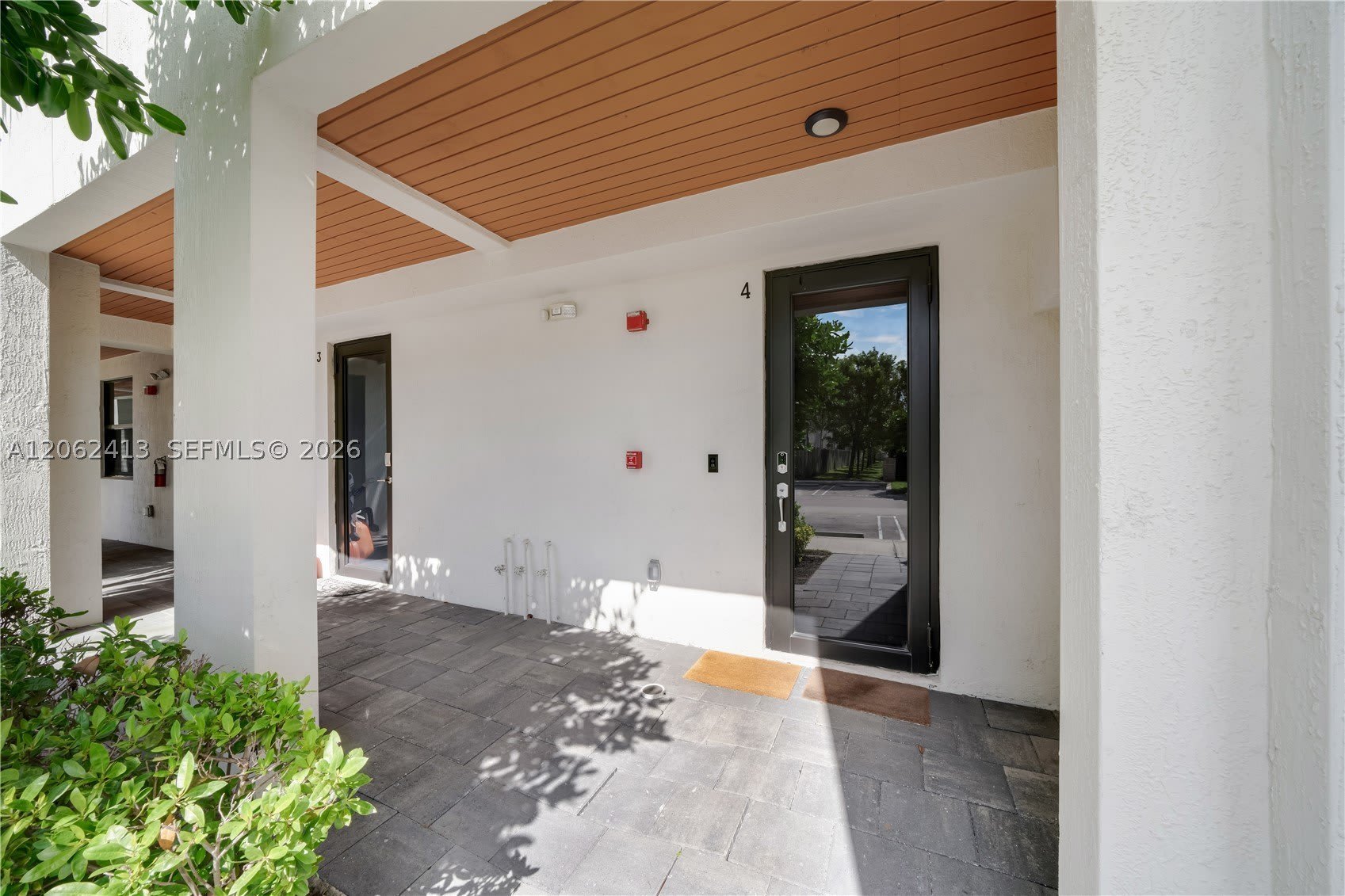 10425 NW 82nd St – photo 4