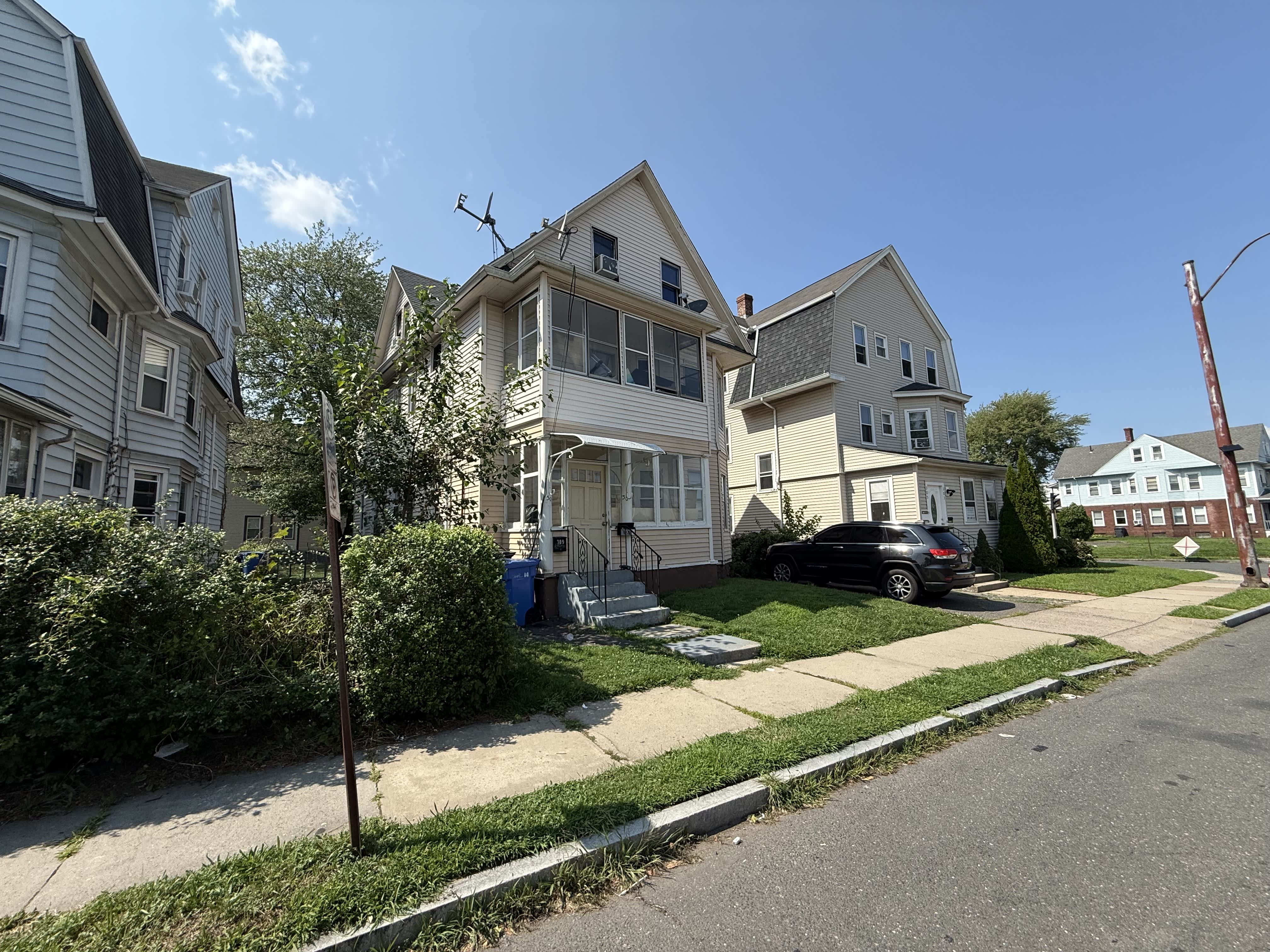 307 New Park Ave – photo 2