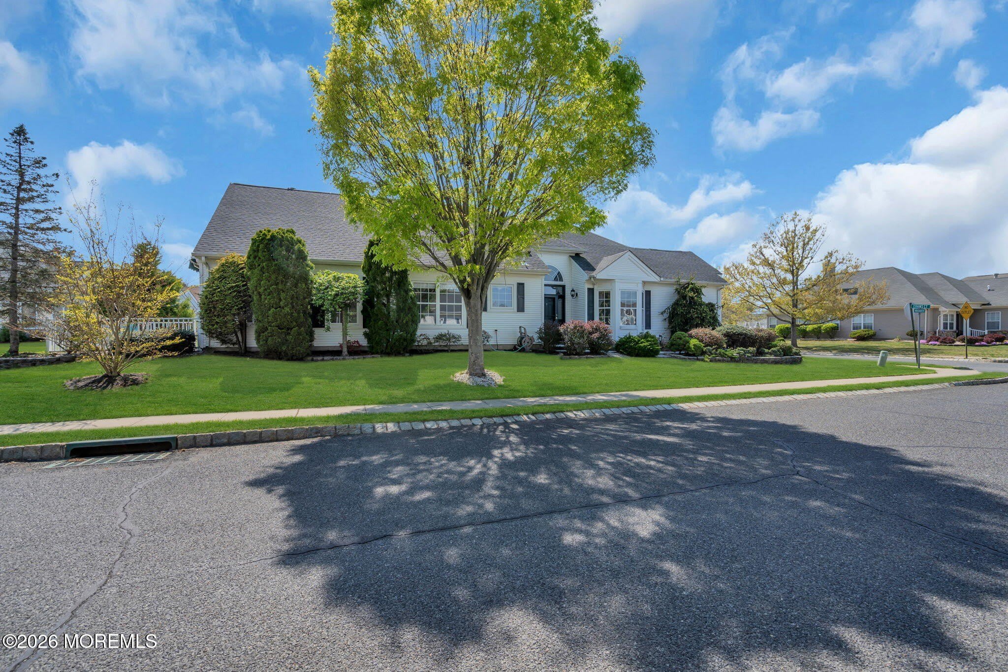 1 Evans Court – photo 4