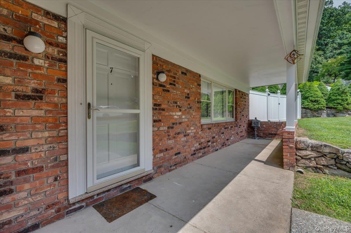 7 Shaw Lane – photo 2