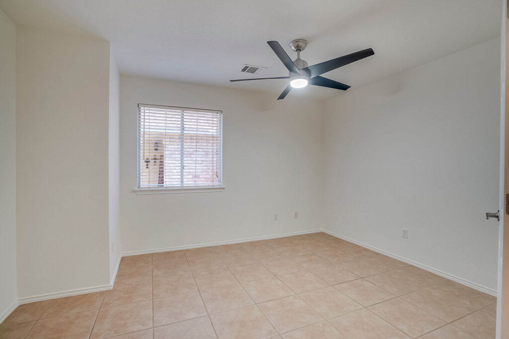 900 Fenway Park Ct Round Rock, TX 78665 – photo 3
