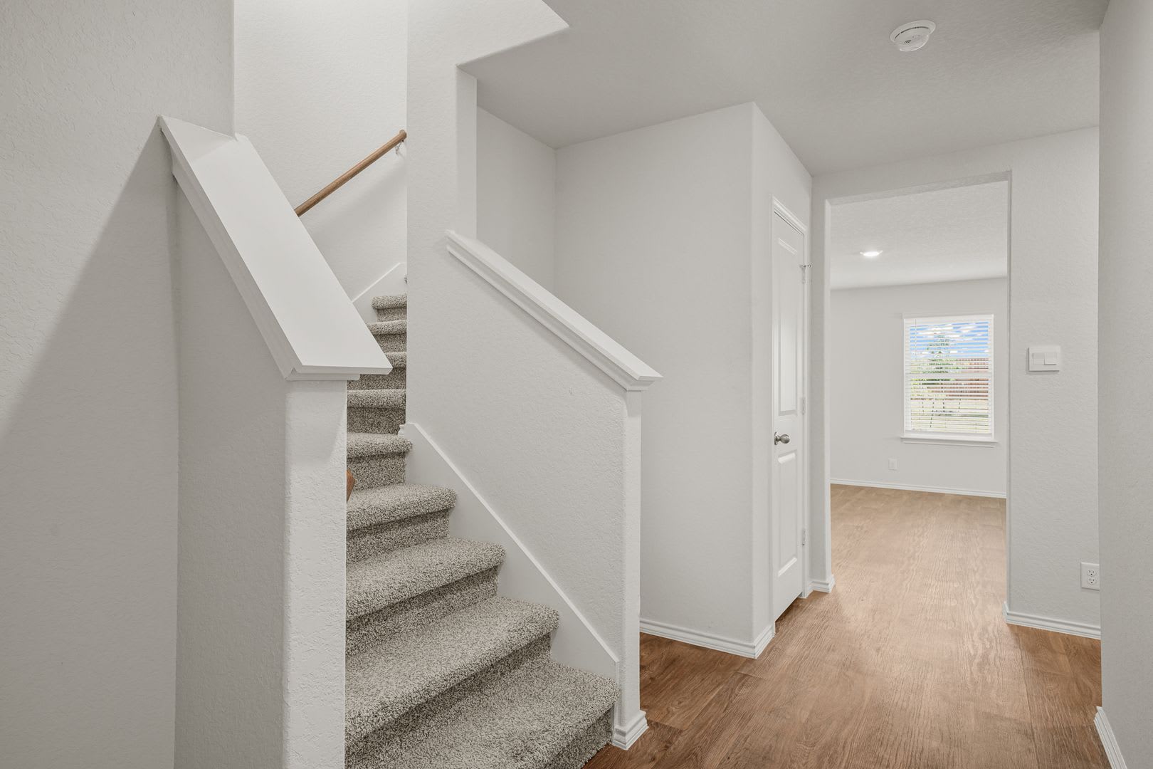 Modern 2023 Home In Riverstone At Westpointe Near Lackland Afb – photo 4