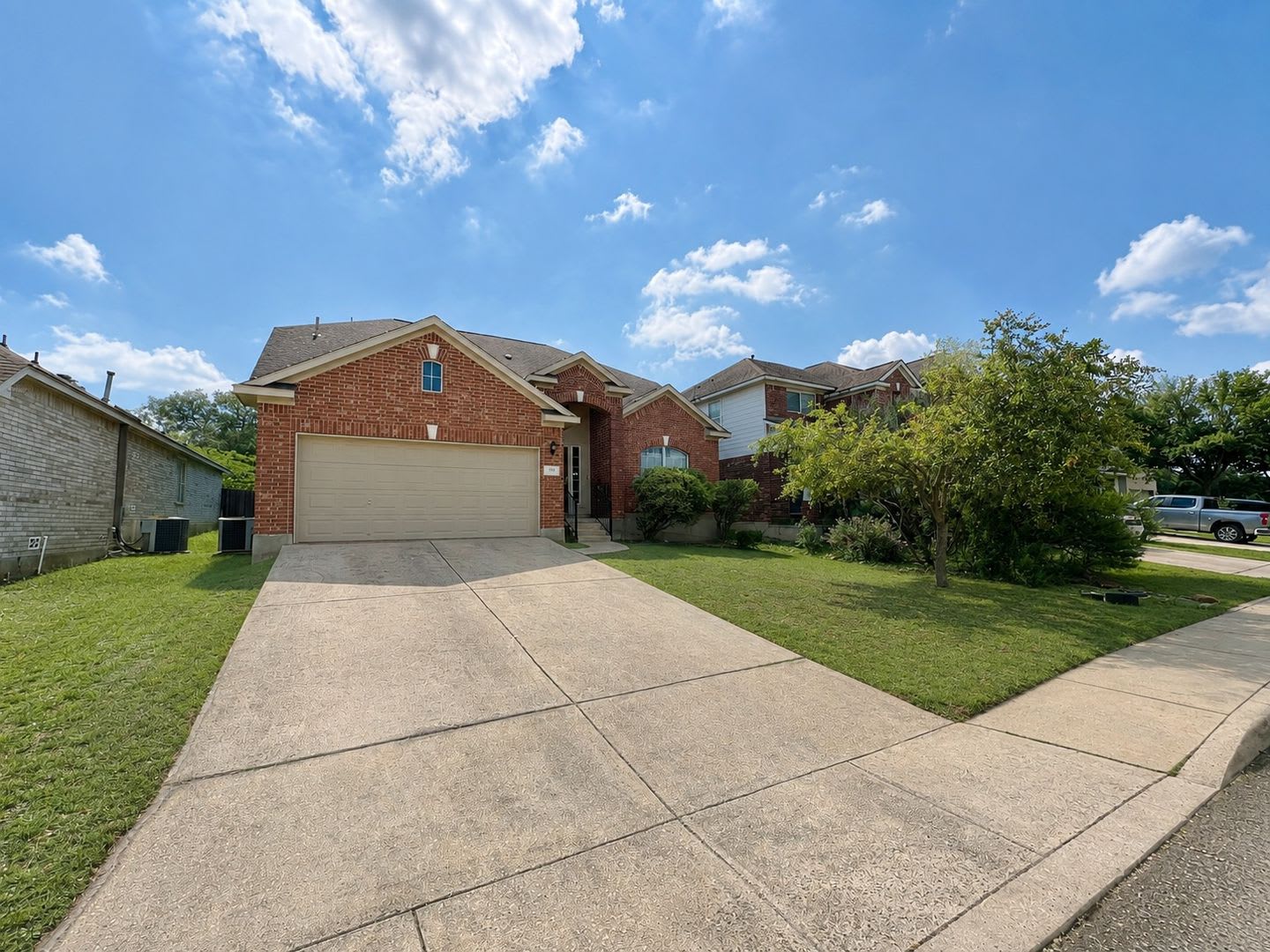 Spacious 4 Bedroom 3 Bath Home Offering Approximately 2 840 Square Feet In The Gated Lakeside At Canyon Springs Community Located In Comal Isd With Convenient Access To Highway 281 Shopping Dining And Everyday Services – photo 2