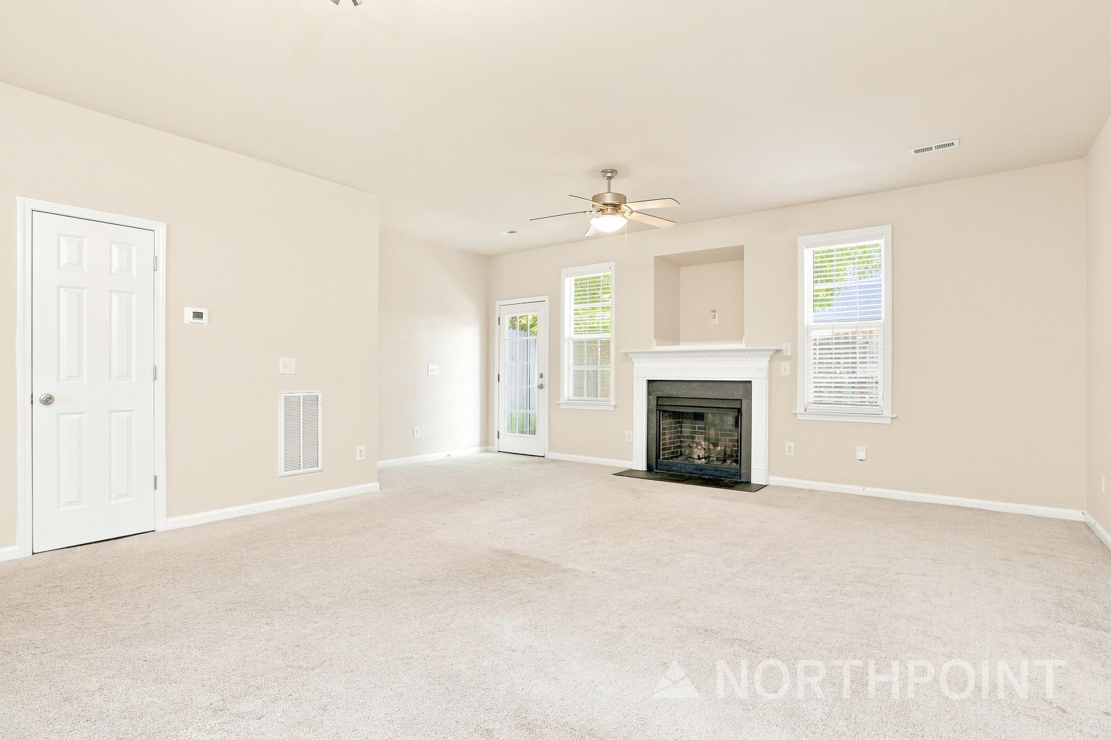 3 BR/2.5BA – photo 2
