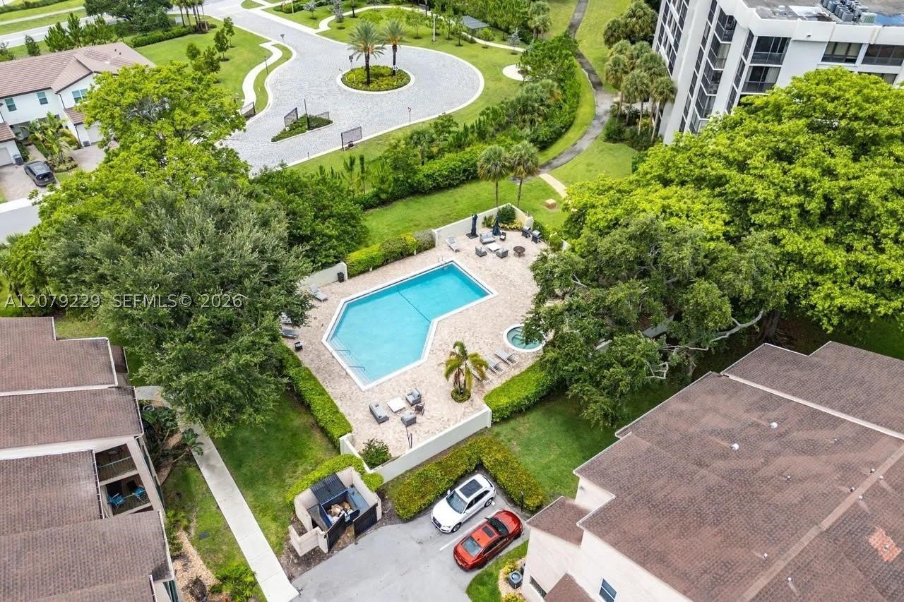 5951 Wellesley Park Dr – photo 4