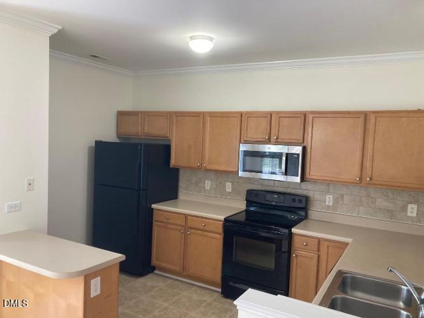 8346 Glenwood Springs Ct – photo 2