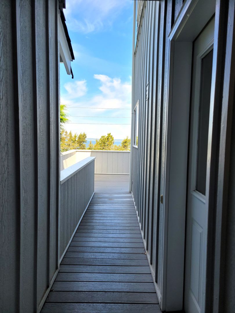 Bayview Condo 2 Bedrooms With Gas Fireplace S State St – photo 5