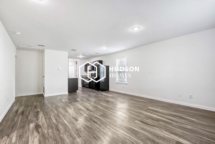 1205 Booker Street – photo 4