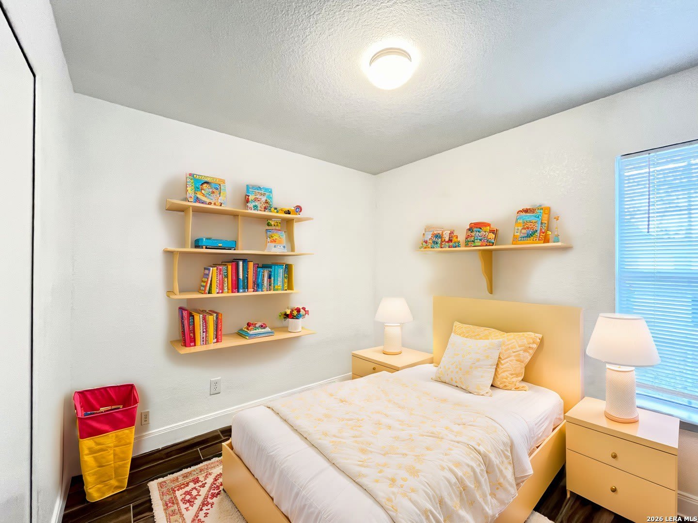 2106 Henrietta St – photo 5