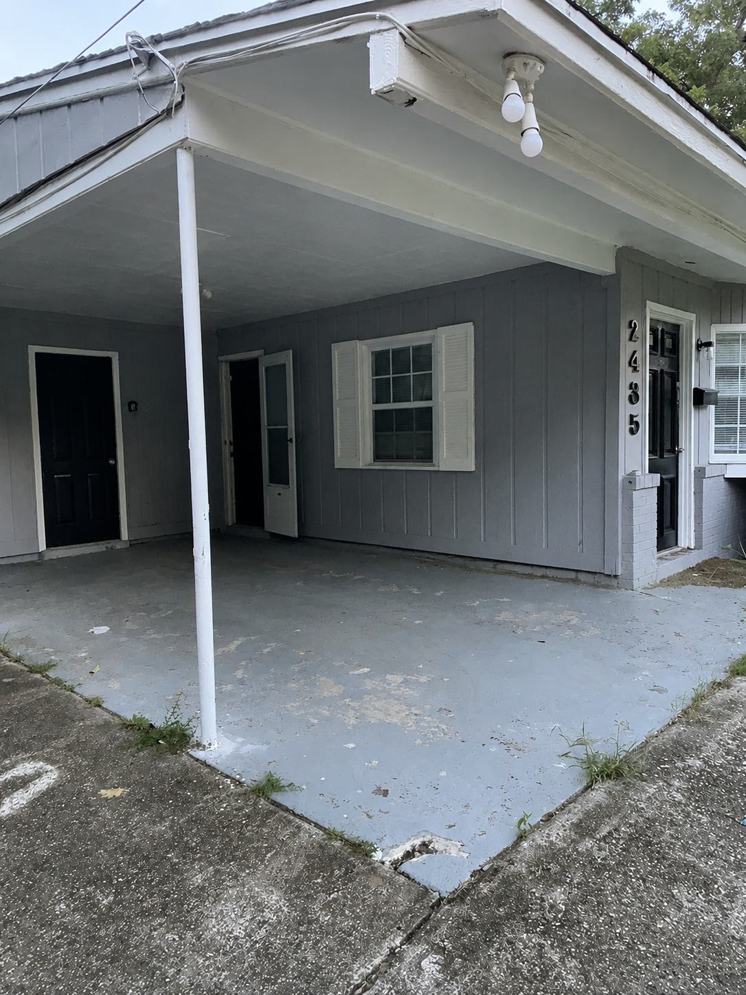 2435 Thrasher Avenue – photo 3