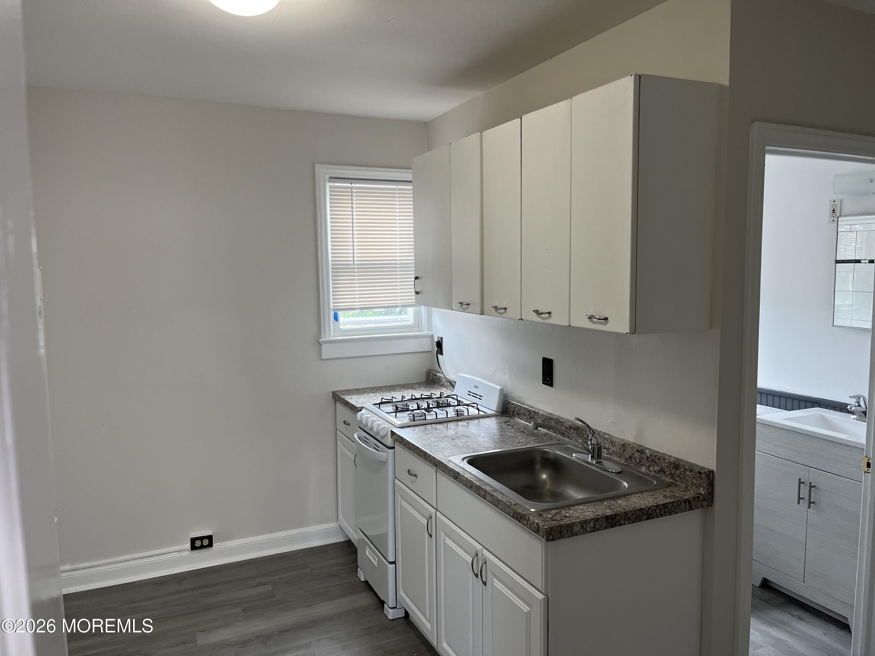 406 Highway 35 – photo 4