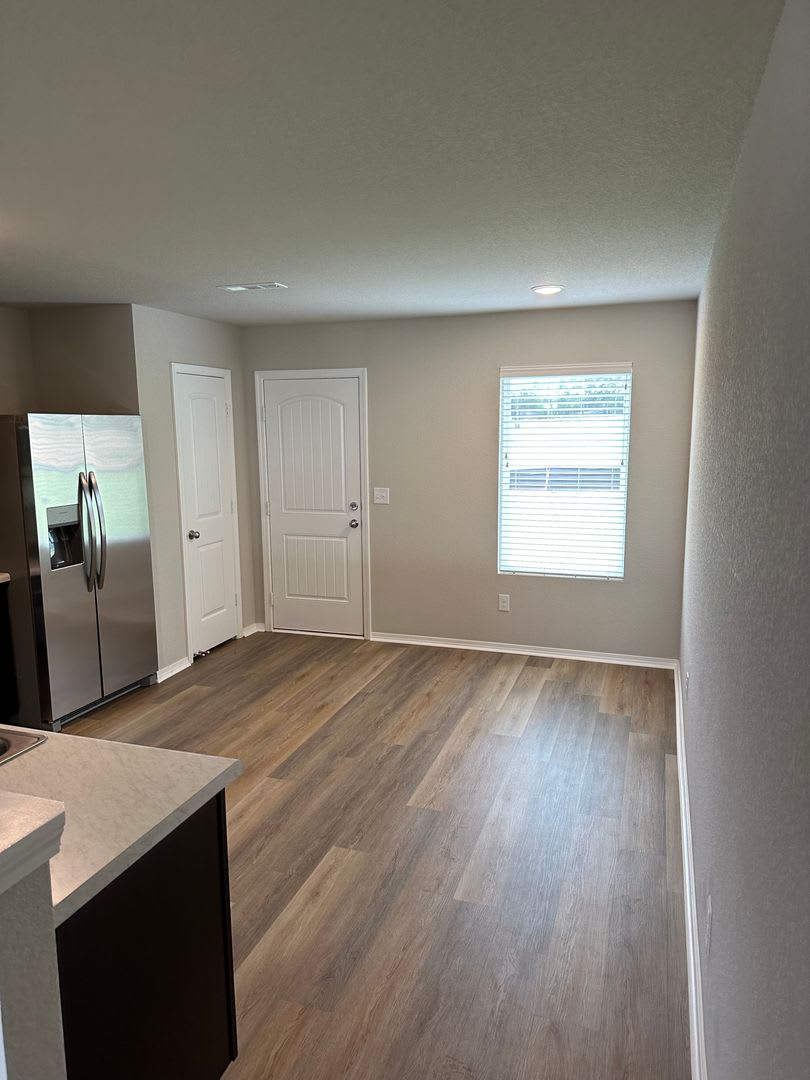 Pre Leasing Now Discover Spacious Living In This 4 Bedroom 2 Bath Cabot Home – photo 5