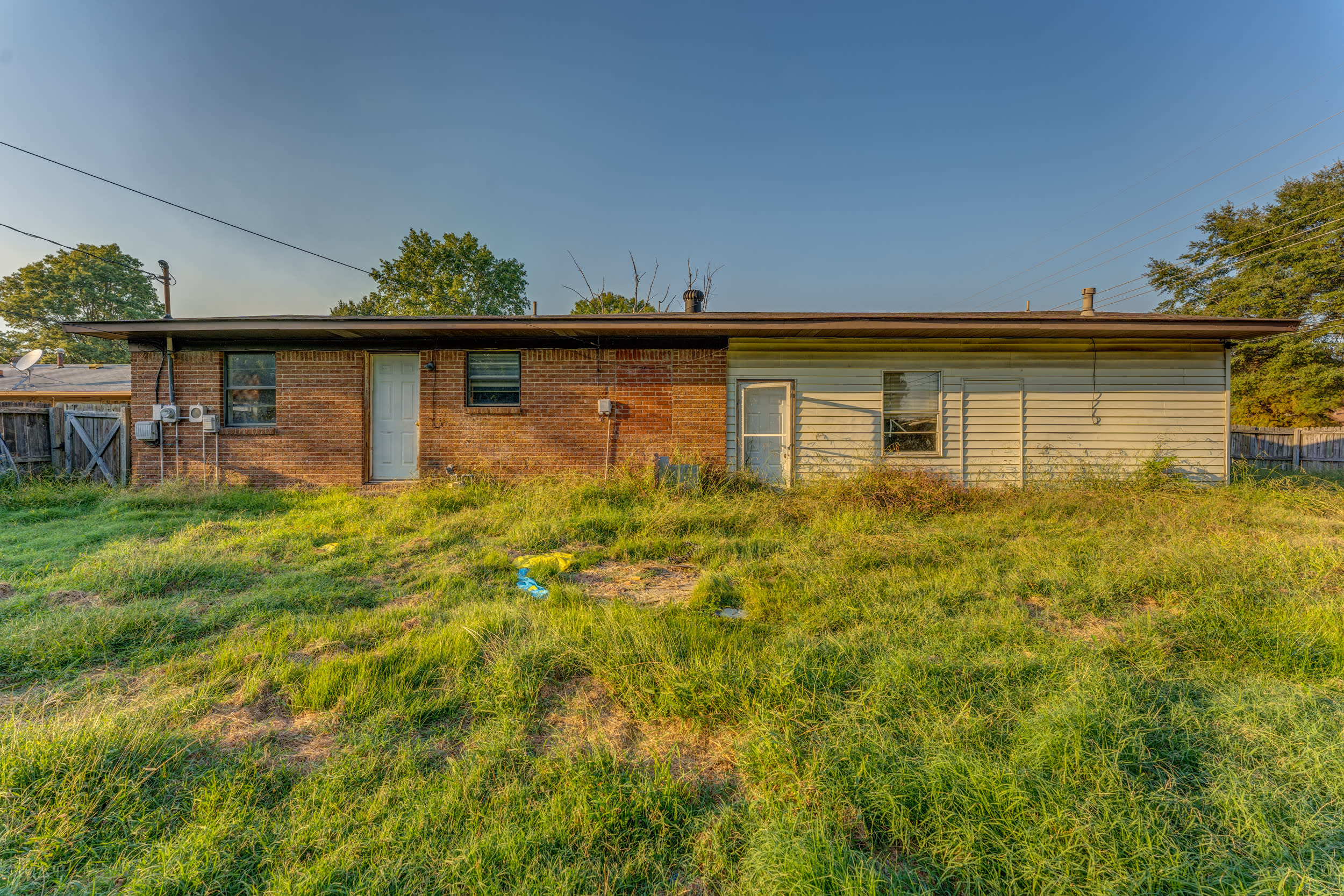 121 Pecan St – photo 3
