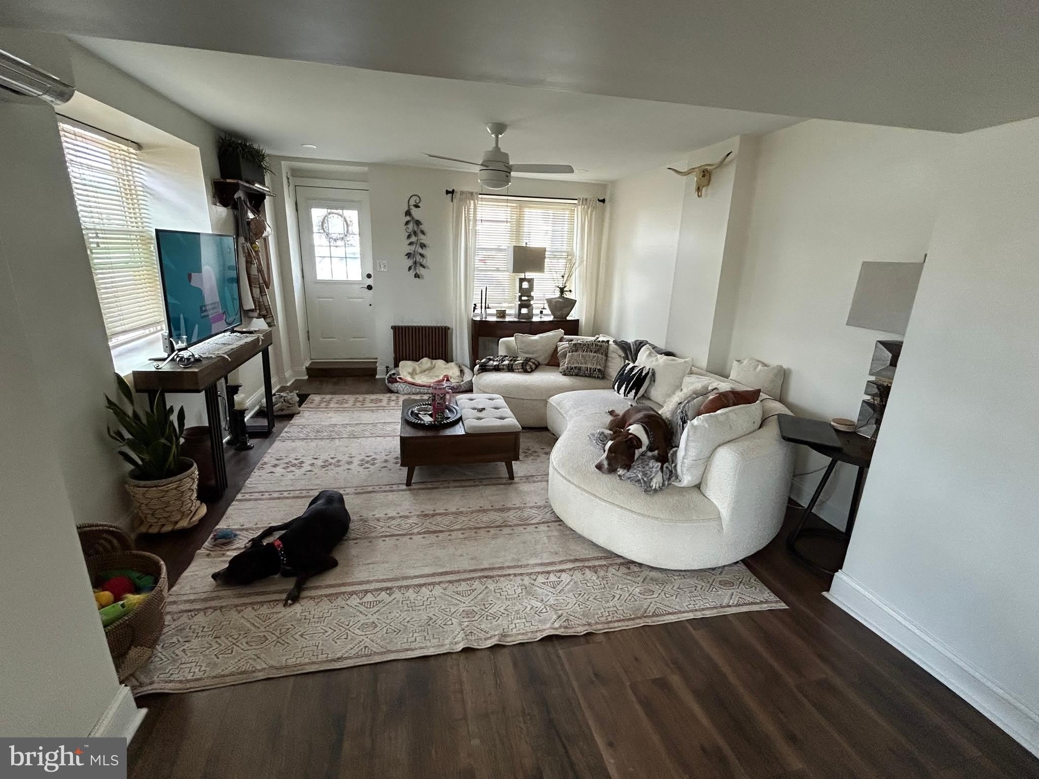 153 W 6TH Avenue – photo 2