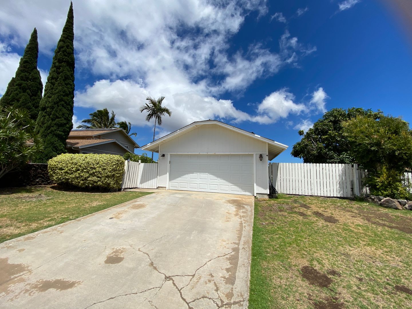 3 Bedroom 2 Bath Home With Enclosed Garage In Waikoloa Village – photo 1