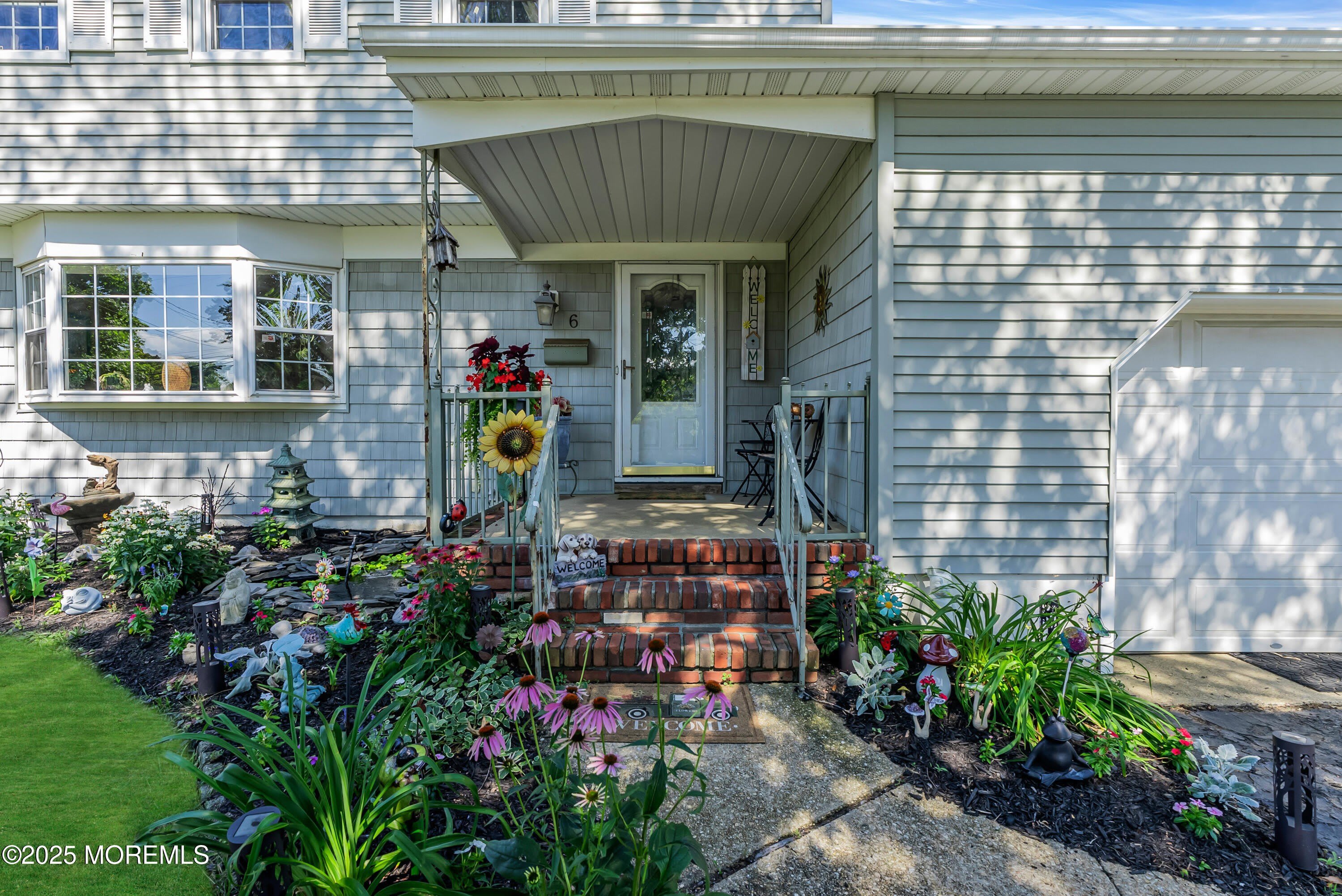 6 Monroe Street – photo 2