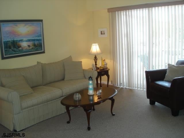 426 Canterbury Ct – photo 4