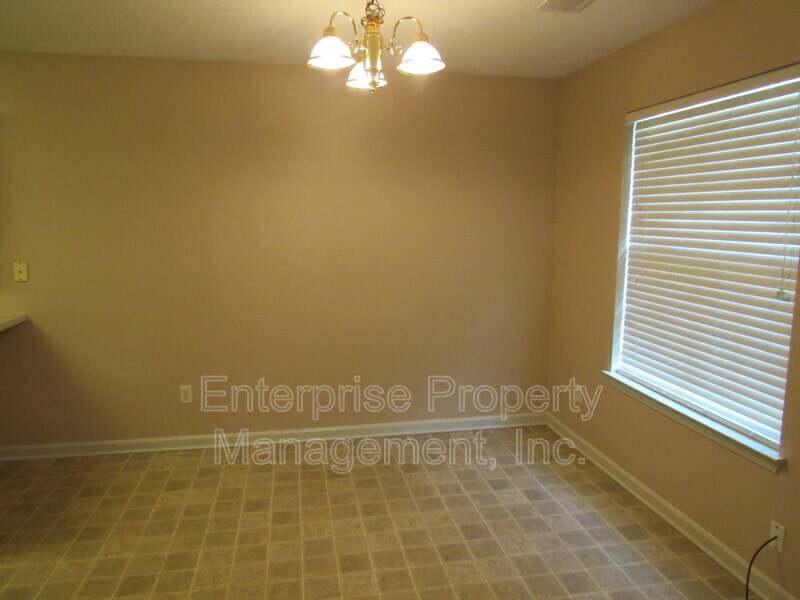 9740 Riggin Dr – photo 5