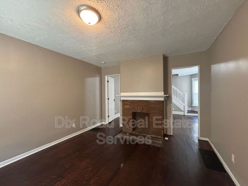 67 South McGee Street – photo 4