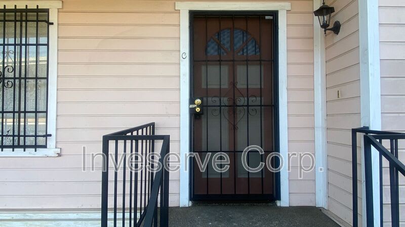310 N Moore Ave – photo 2