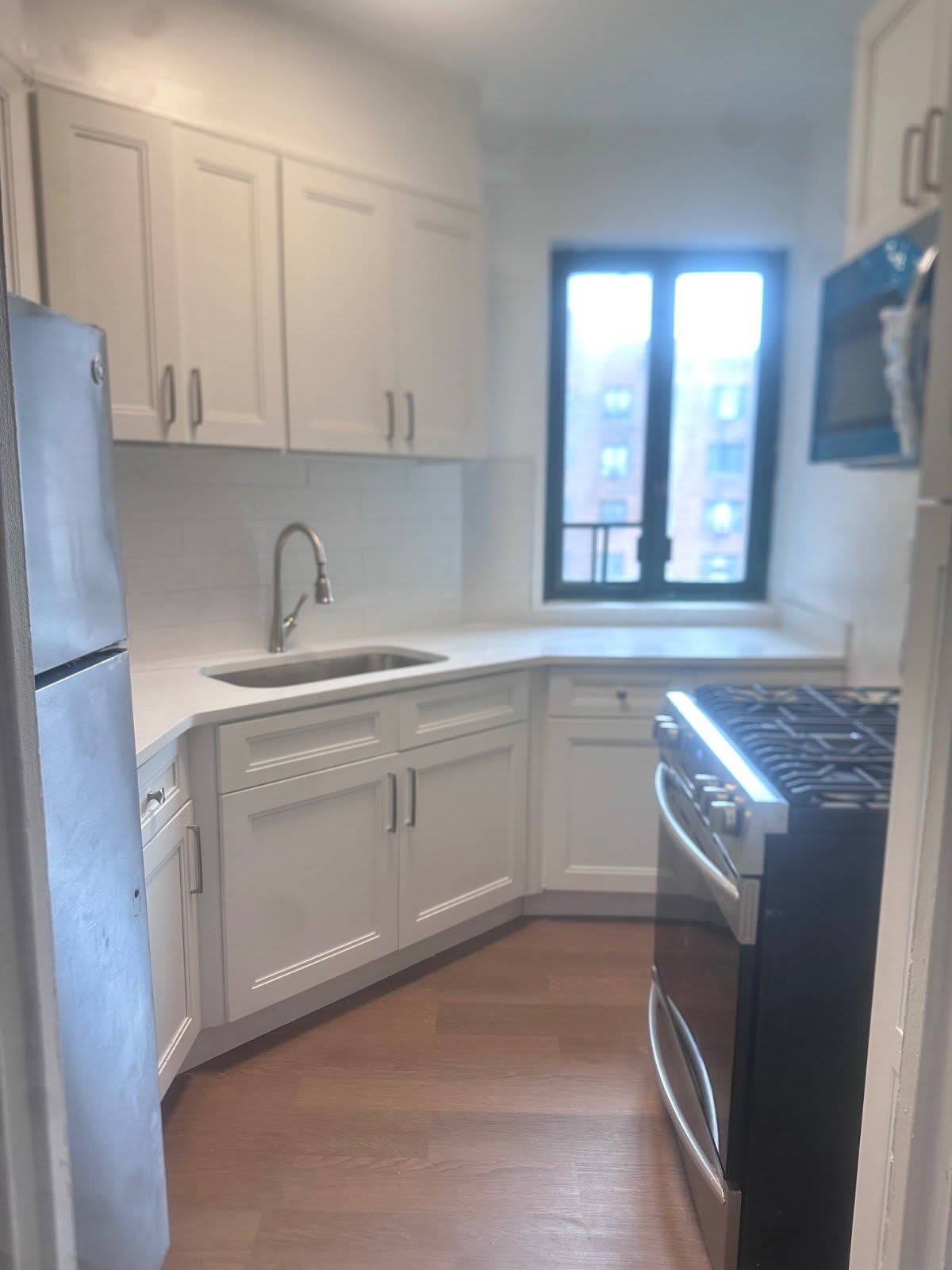 1641 Metropolitian Avenue – photo 4