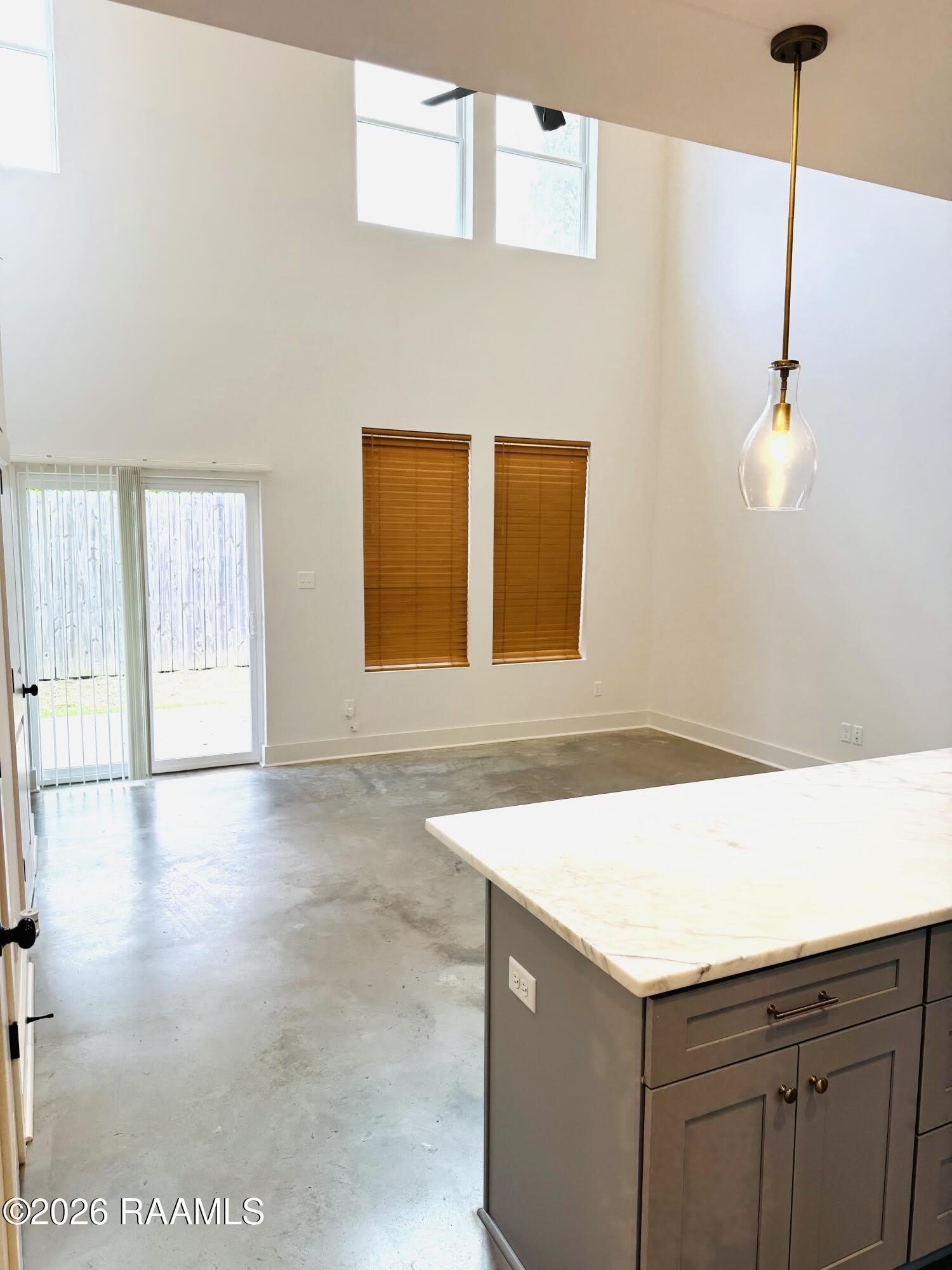 512 Highland Oaks Lane – photo 2