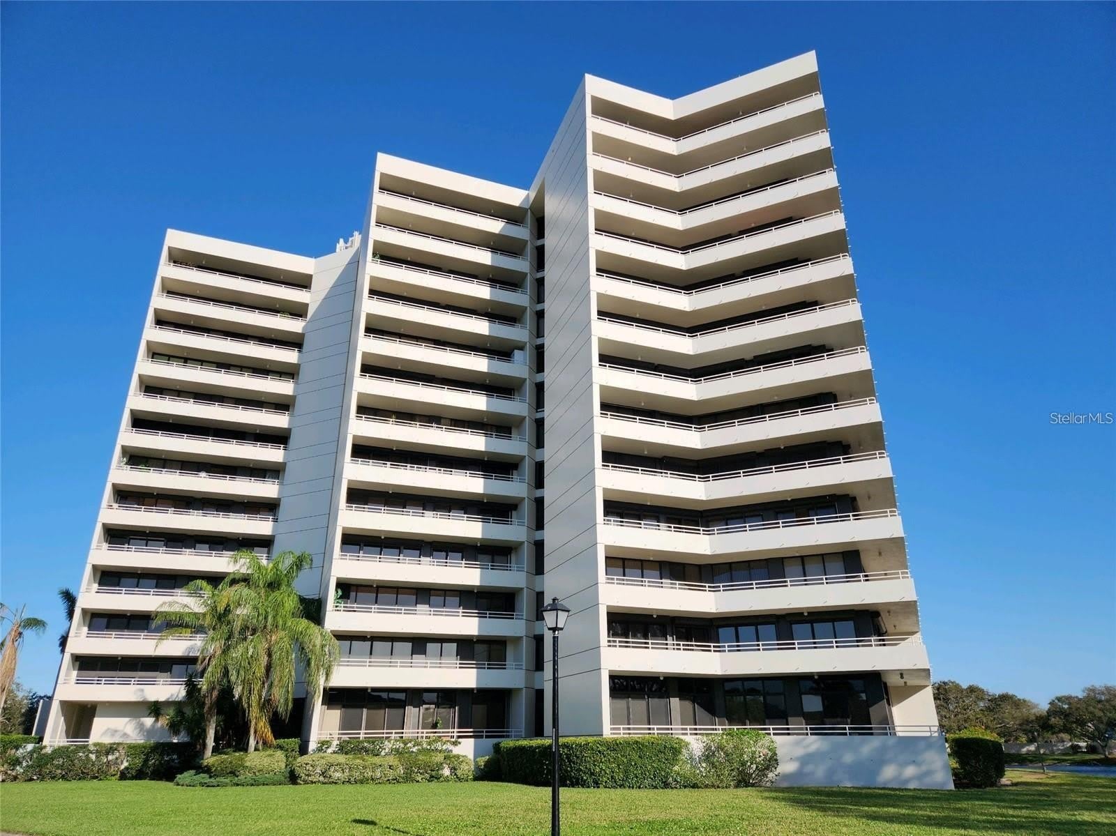 5950 PELICAN BAY Plaza S – photo 1