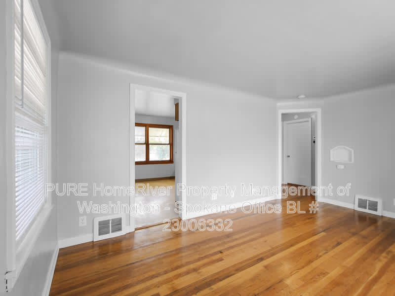 5307 N Cannon St – photo 3